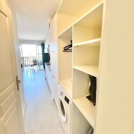 Climatise 4 Prsn / Vue Piscine & Vue Cap Esterel *