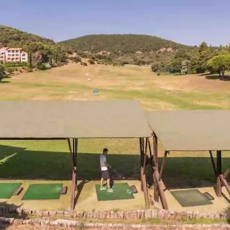 Appartement Climatise 4 Prsn / Vue Piscine & Vue Cap Esterel *